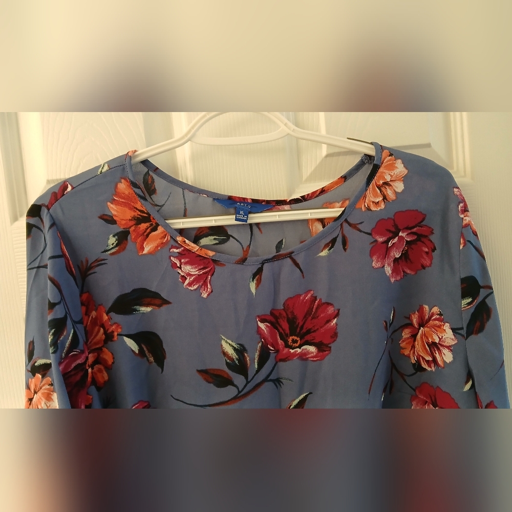 Apt. 9 Floral Scoop‑Neck Blouse – Dark Periwinkle – Size XL – Gently Used - Picture 3 of 6